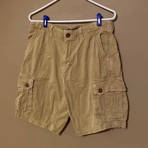 American Eagle mens cargo shorts.